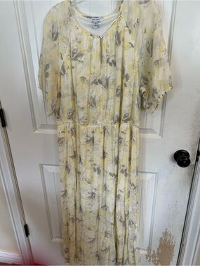 Womens PLUS size NINE WEST Light Yellow Floral Maxi Dress 1X